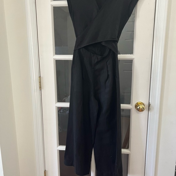 Aritzia/ Wilfred Braxton Linen Wrap Cut Out Jumpsuit -  size 0 - Picture 4 of 12